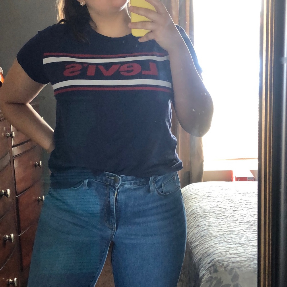 Levi’s tee